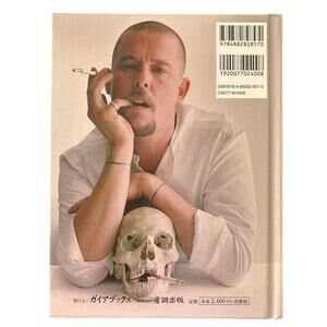 VOGUE ON Alexander McQueen